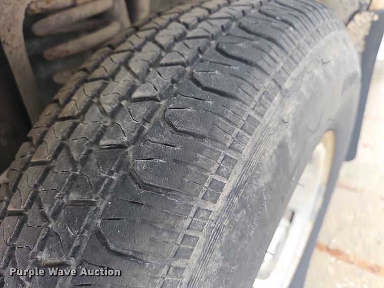 image for item LW9562 1995 Ford F150  pickup truck