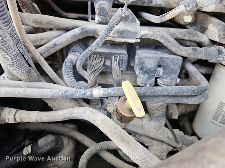 image for item LW9563 2006 Peterbilt 335  ready mix truck