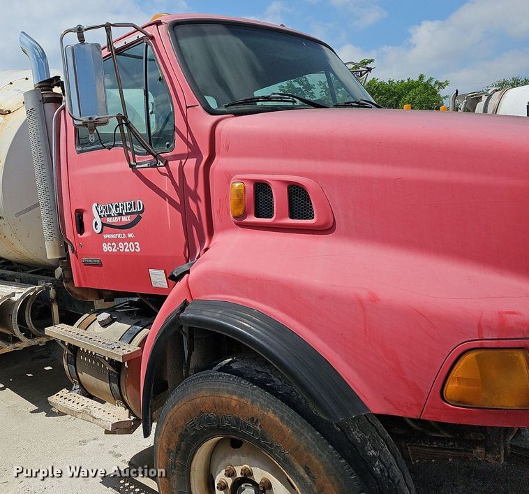 image for item LW9564 2006 Sterling L-Line  ready mix truck