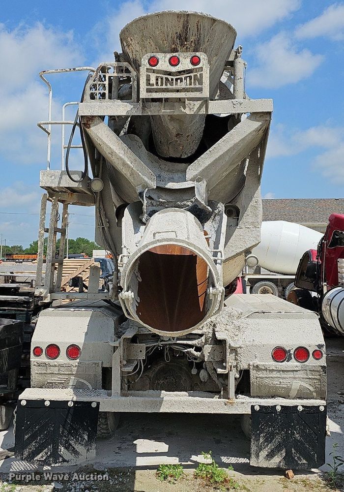 image for item LW9564 2006 Sterling L-Line  ready mix truck