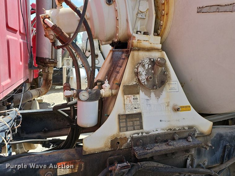 image for item LW9564 2006 Sterling L-Line  ready mix truck