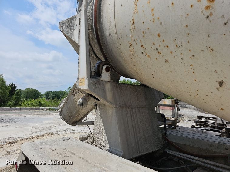 image for item LW9564 2006 Sterling L-Line  ready mix truck