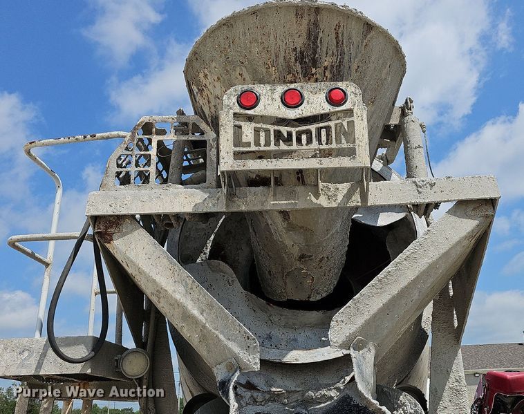 image for item LW9564 2006 Sterling L-Line  ready mix truck