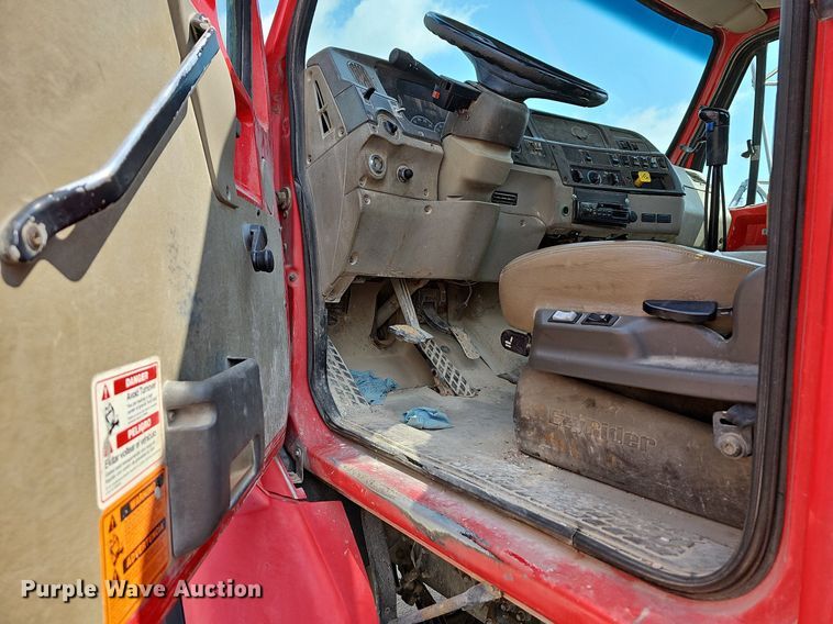 image for item LW9564 2006 Sterling L-Line  ready mix truck