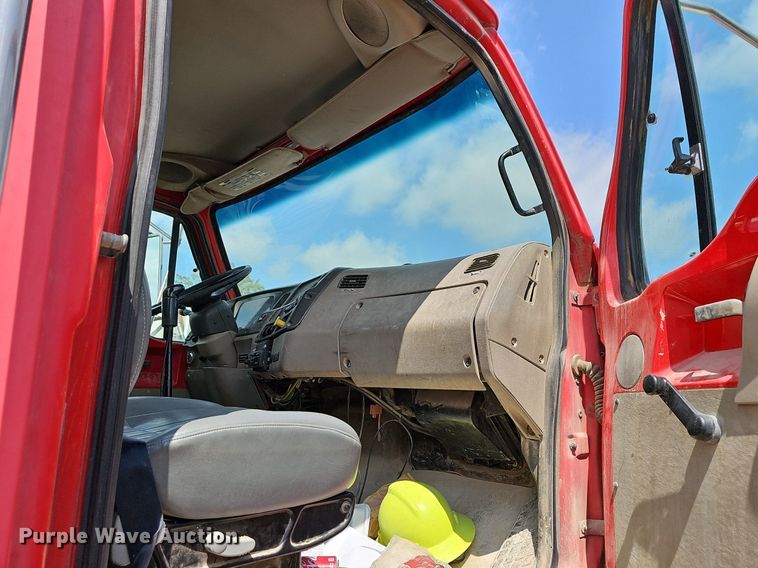 image for item LW9564 2006 Sterling L-Line  ready mix truck