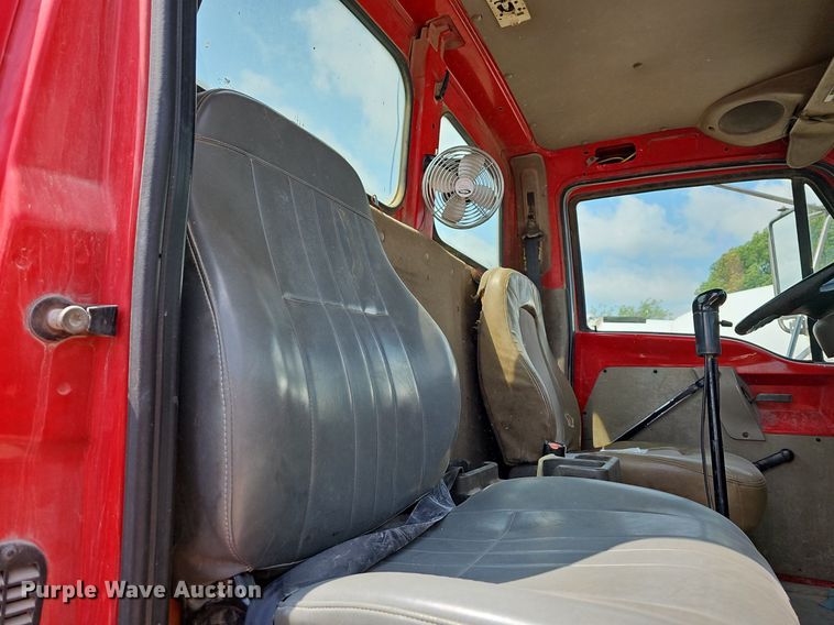 image for item LW9564 2006 Sterling L-Line  ready mix truck