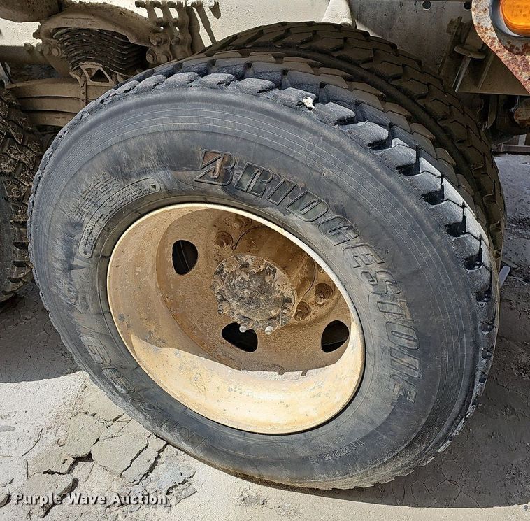 image for item LW9564 2006 Sterling L-Line  ready mix truck