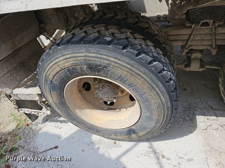 image for item LW9564 2006 Sterling L-Line  ready mix truck