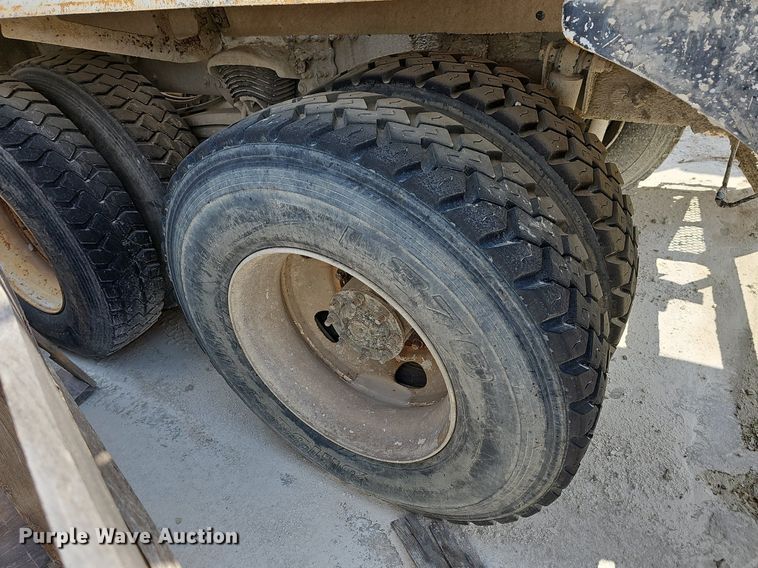 image for item LW9564 2006 Sterling L-Line  ready mix truck