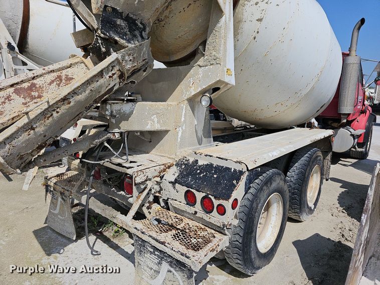 image for item LW9565 2005 Sterling L-Line  ready mix truck