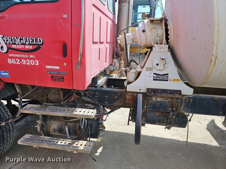 image for item LW9565 2005 Sterling L-Line  ready mix truck