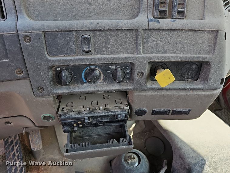 image for item LW9565 2005 Sterling L-Line  ready mix truck