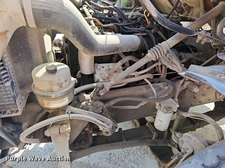 image for item LW9565 2005 Sterling L-Line  ready mix truck