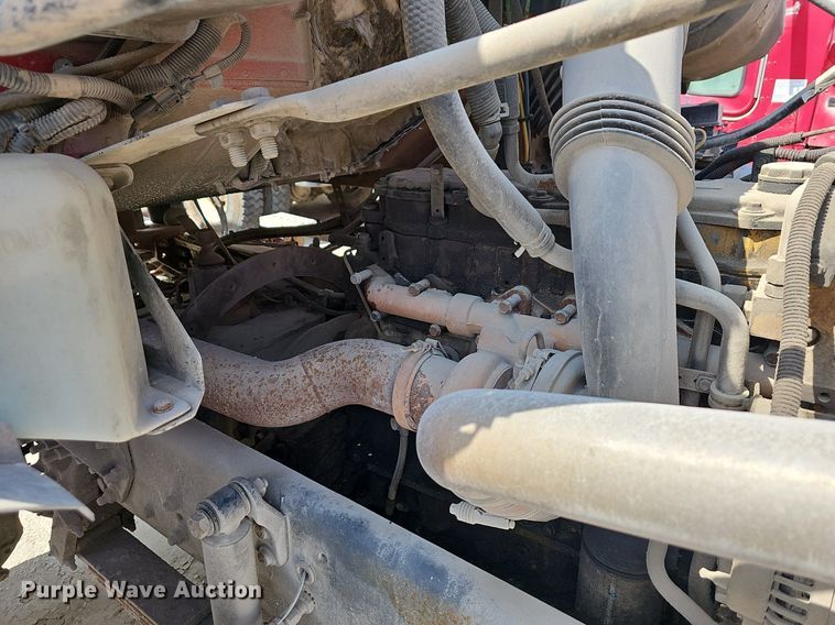 image for item LW9565 2005 Sterling L-Line  ready mix truck