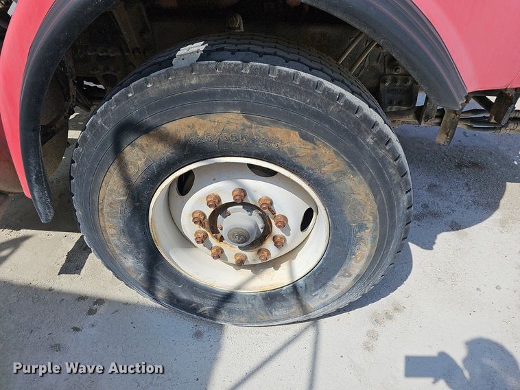 image for item LW9565 2005 Sterling L-Line  ready mix truck