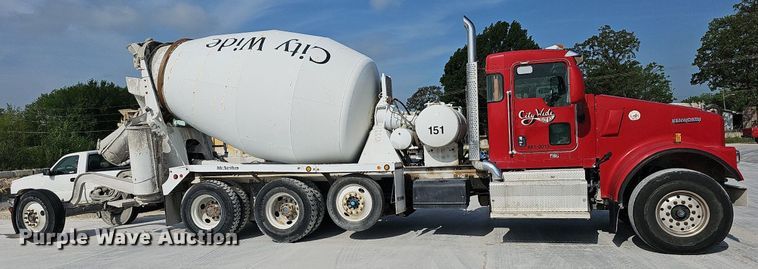 image for item LW9566 2015 Kenworth W900  ready mix truck