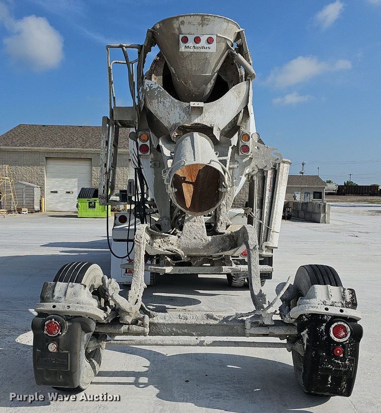 image for item LW9566 2015 Kenworth W900  ready mix truck