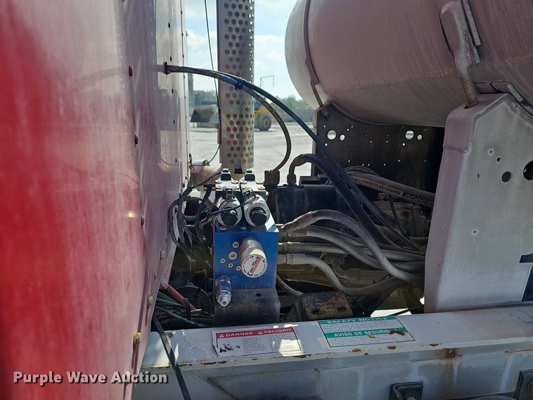 image for item LW9566 2015 Kenworth W900  ready mix truck