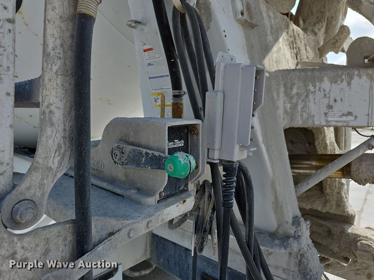 image for item LW9566 2015 Kenworth W900  ready mix truck