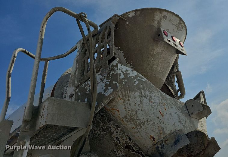 image for item LW9566 2015 Kenworth W900  ready mix truck