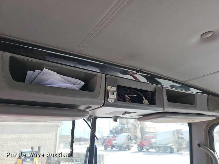 image for item LW9566 2015 Kenworth W900  ready mix truck