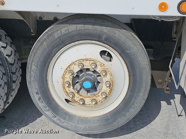 image for item LW9566 2015 Kenworth W900  ready mix truck