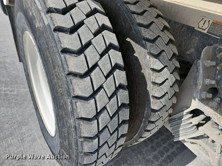 image for item LW9566 2015 Kenworth W900  ready mix truck