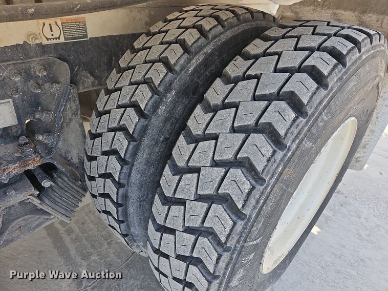 image for item LW9566 2015 Kenworth W900  ready mix truck