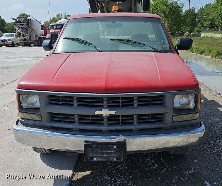 image for item LW9568 1994 Chevrolet C1500  pickup truck