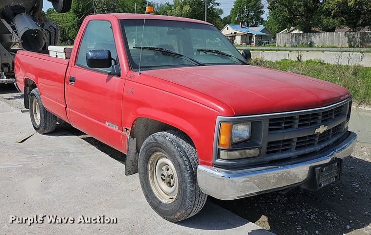 image for item LW9568 1994 Chevrolet C1500  pickup truck