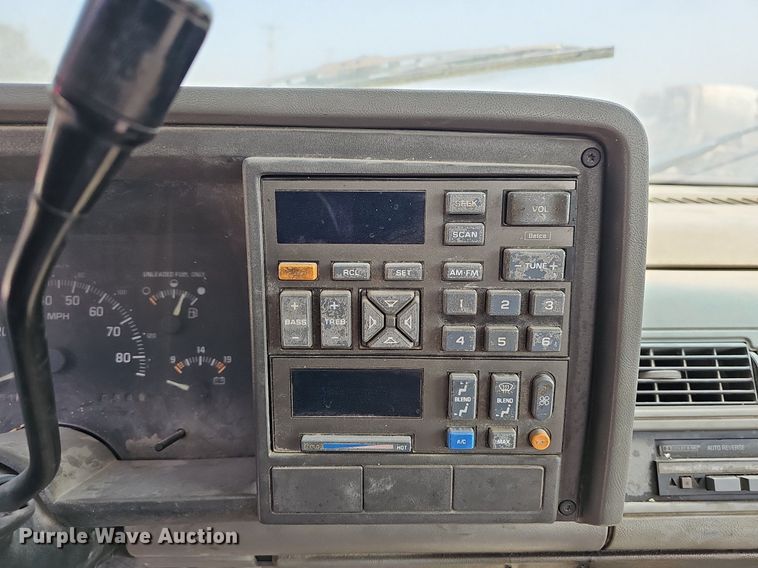 image for item LW9568 1994 Chevrolet C1500  pickup truck