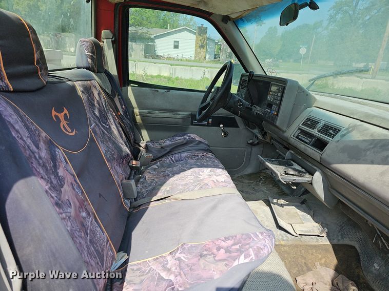image for item LW9568 1994 Chevrolet C1500  pickup truck