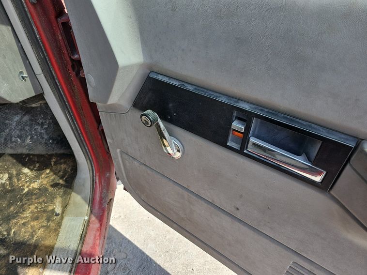 image for item LW9568 1994 Chevrolet C1500  pickup truck