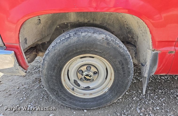 image for item LW9568 1994 Chevrolet C1500  pickup truck