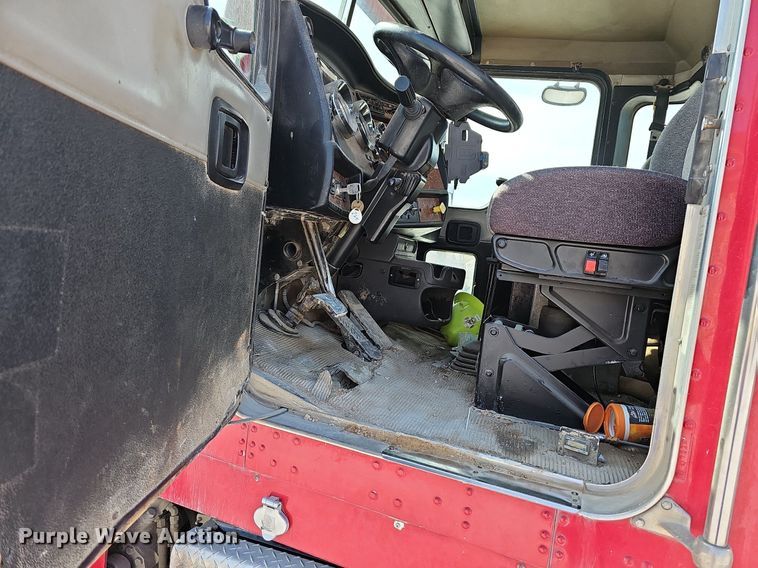 image for item LW9570 2005 Kenworth W900  ready mix truck