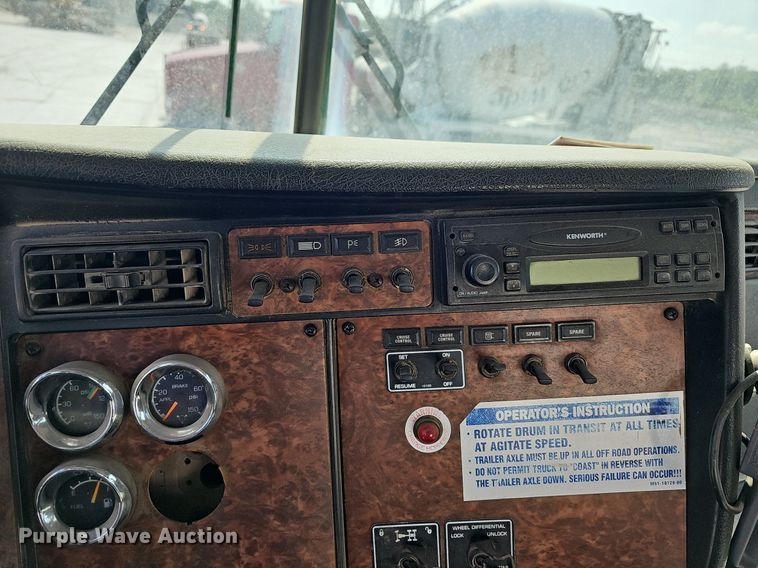 image for item LW9570 2005 Kenworth W900  ready mix truck