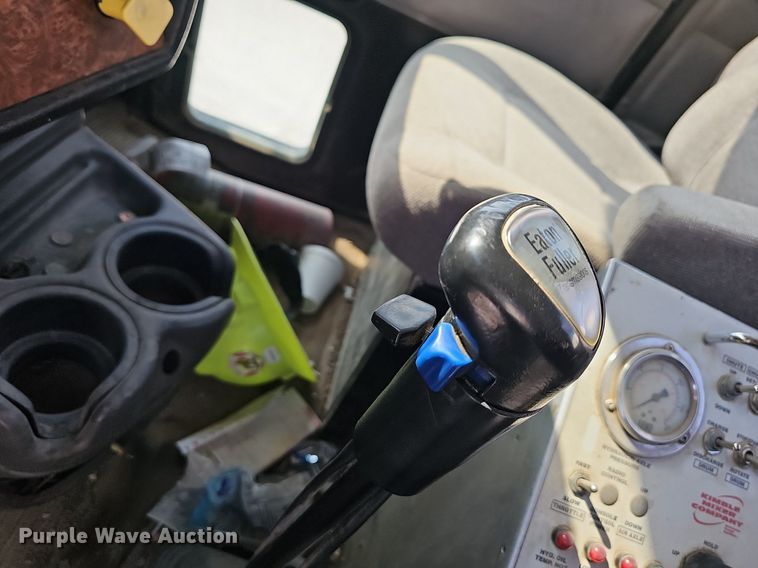 image for item LW9570 2005 Kenworth W900  ready mix truck