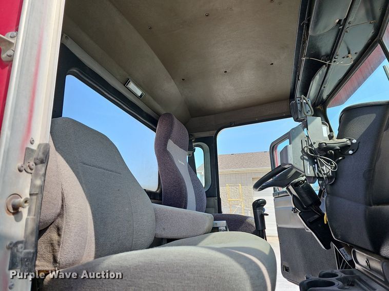 image for item LW9570 2005 Kenworth W900  ready mix truck