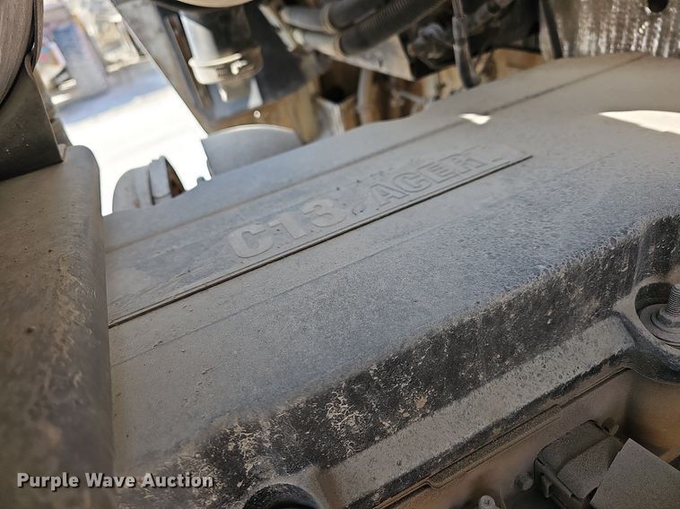 image for item LW9570 2005 Kenworth W900  ready mix truck