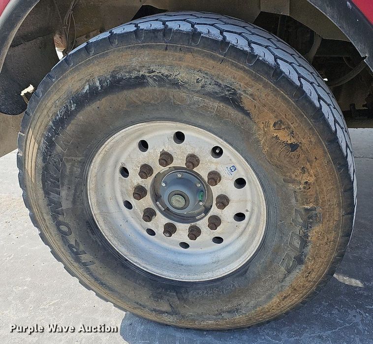 image for item LW9570 2005 Kenworth W900  ready mix truck