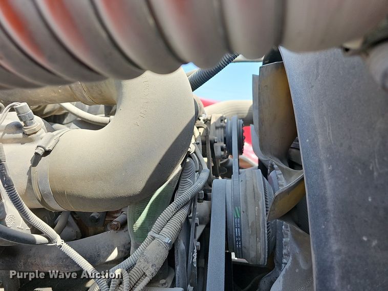 image for item LW9571 2006 Peterbilt 335  ready mix truck