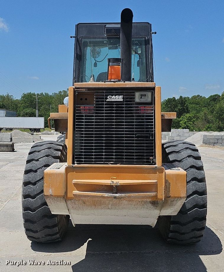 image for item LW9573 1996 Case 621B  wheel loader