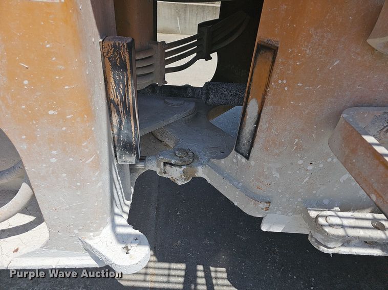 image for item LW9573 1996 Case 621B  wheel loader