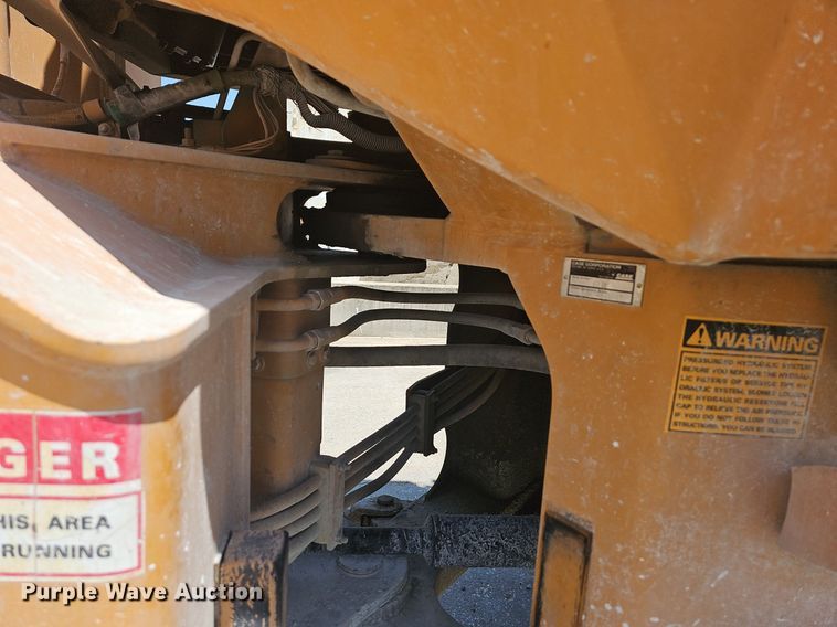 image for item LW9573 1996 Case 621B  wheel loader