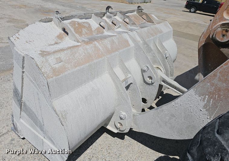 image for item LW9573 1996 Case 621B  wheel loader