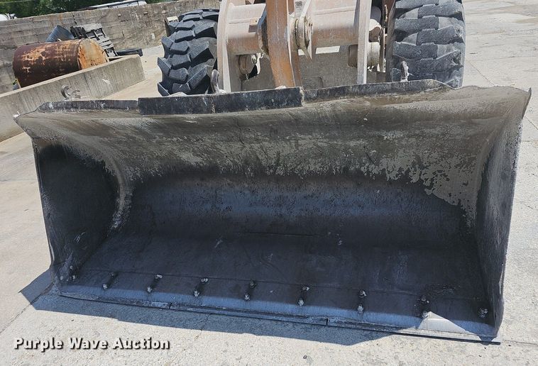 image for item LW9573 1996 Case 621B  wheel loader