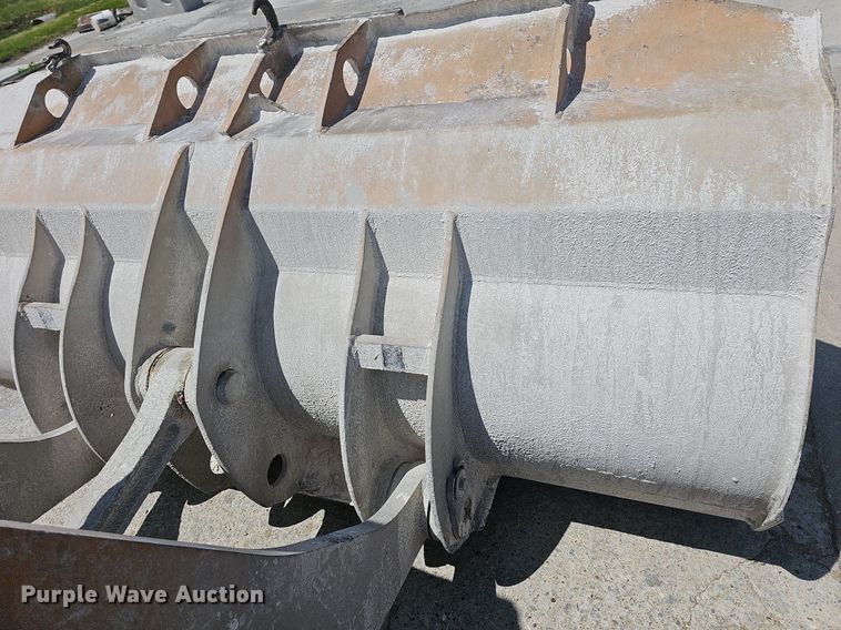 image for item LW9573 1996 Case 621B  wheel loader