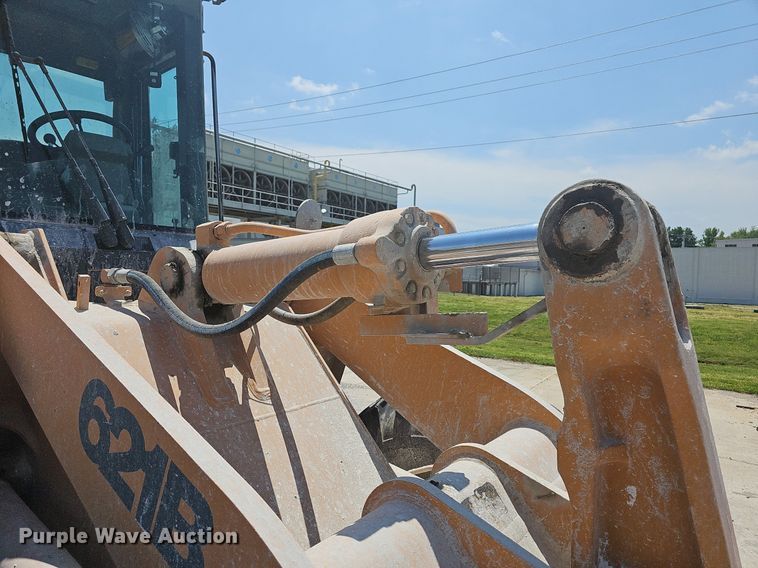 image for item LW9573 1996 Case 621B  wheel loader