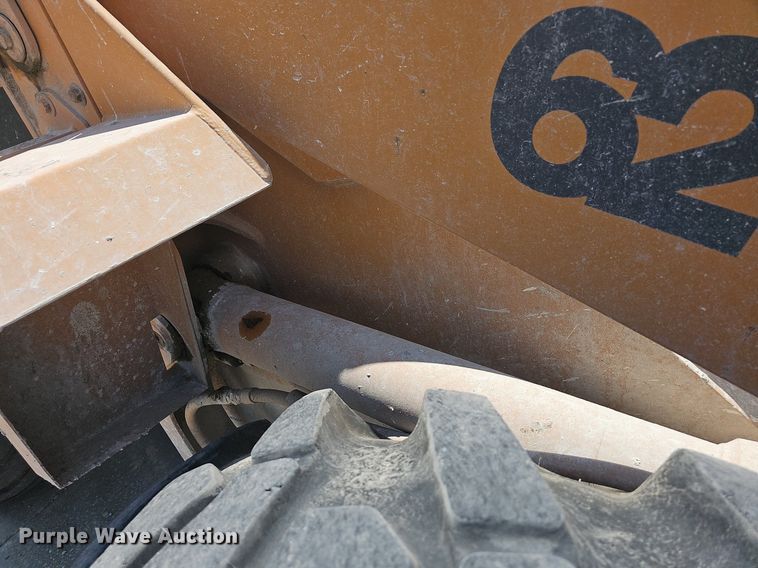 image for item LW9573 1996 Case 621B  wheel loader