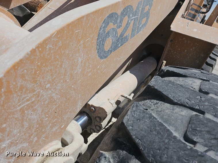 image for item LW9573 1996 Case 621B  wheel loader